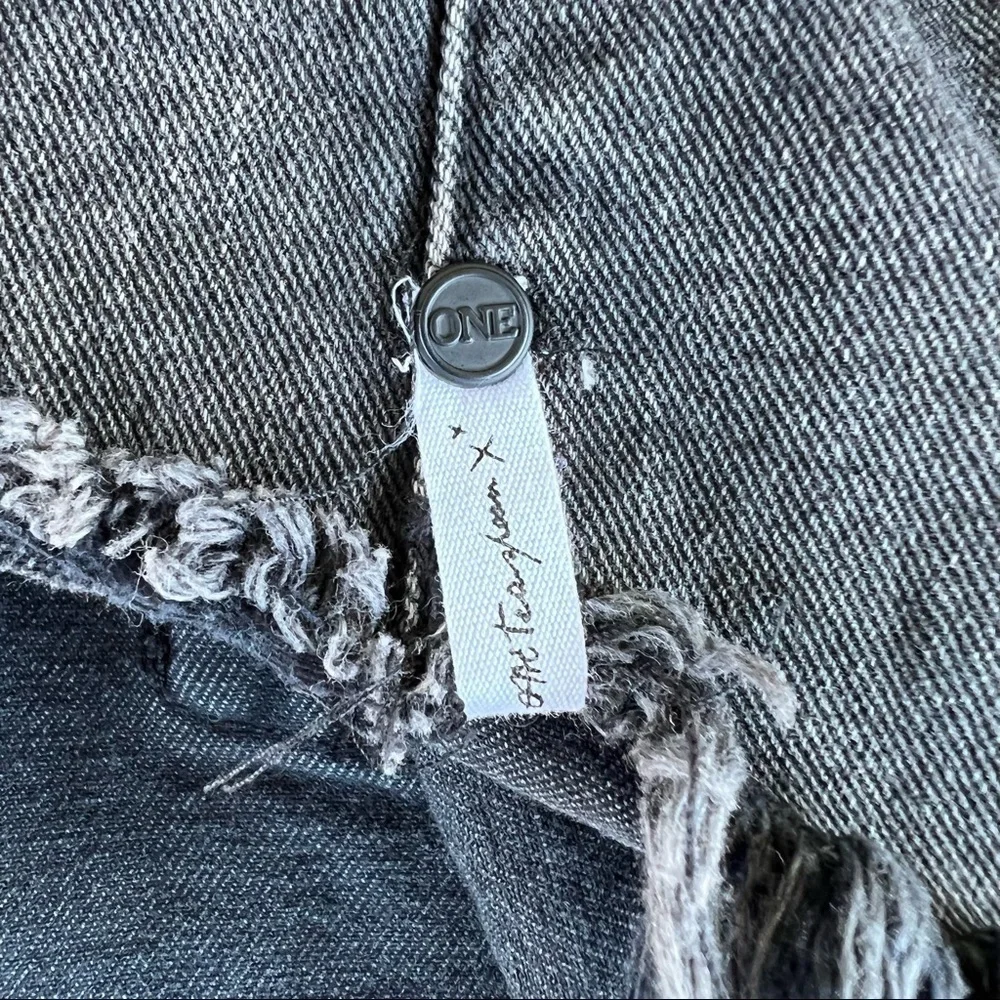 One Teaspoon Bonitas Distressed Denim Cut-Off Shorts Size 29 Frayed Button Fly